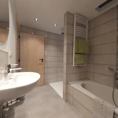 La Taniere Du Homestay